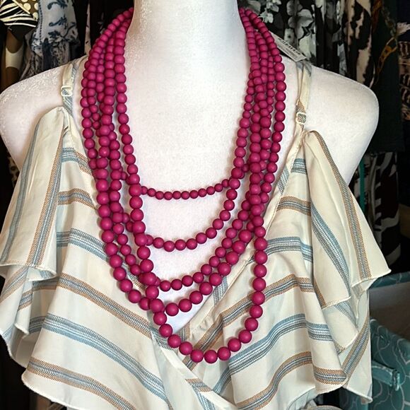 N1. Lisa E Multilayer Fuchsia Pink  Five Graduated Beaded Gold tone Necklace - Picture 1 of 4